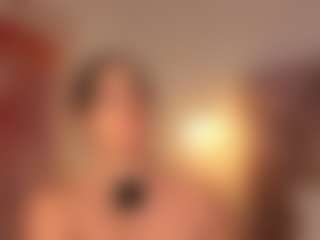 Live cam show with Arianna Suarezz - Cosplay BBW on Milf Play