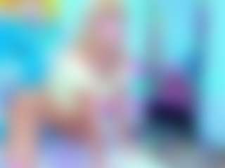 CandyFabiana26's Live Sex Cam Show