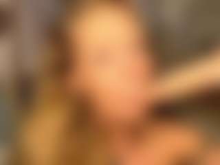 Live cam show with IhacoebRae - Grey Eyes on xxxlivecams.org