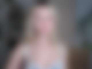 Live cam show with LuciaLittle - Doll on Fit Hotties