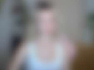 LuciaLittle's Live Sex Cam Show