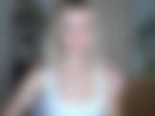 LuciaLittle's Live Sex Cam Show