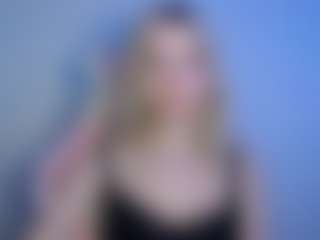 LuciaLittle's Live Sex Cam Show