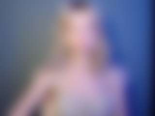 LuciaLittle's Live Sex Cam Show