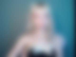LuciaLittle's Live Sex Cam Show