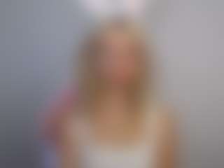 LuciaLittle's Live Sex Cam Show