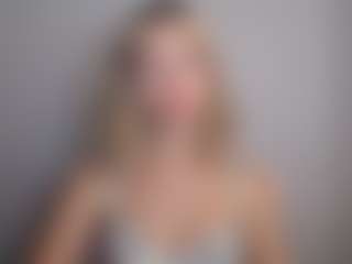 Live cam show with LuciaLittle - Cosplay Blonde Hair on galaxygirlnitro.com