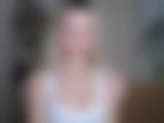LuciaLittle's Live Sex Cam Show