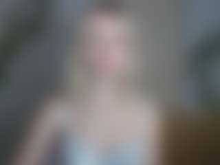 Live cam show with LuciaLittle - Thin on Strip Flash - Live Sex Shows