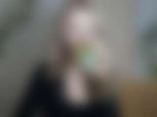 LuciaLittle's Live Sex Cam Show