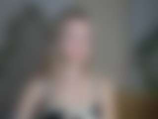 Live cam show with LuciaLittle - Cuckold on CamClone