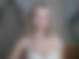 Live cam show with LuciaLittle - Cosplay Young Adult on Milfs Live