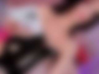 Live cam show with Vanessalombardy - HD on 1on1-livenow