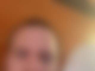 StrikerandCici's Live Sex Cam Show