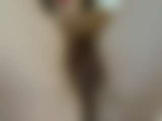 Live cam show with Lola4u - Hairy Pussy Brown Hair on Milf Play