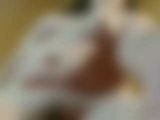 Live cam show with Lola4u - Green Eyes on Gym Cam Girls
