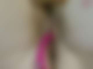 Live cam show with Lola4u - Hairy Pussy on Camsoda