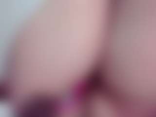 Lola4u's Live Sex Cam Show