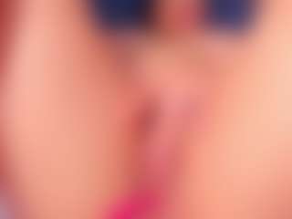 Live cam show with AlejaCute - Delicious on Camsoda Late Night
