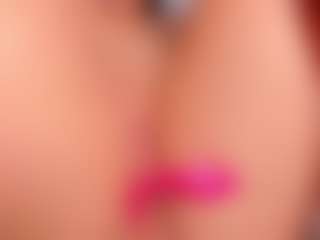Live cam show with AlejaCute - Fetish Brown Hair on realtime-chat
