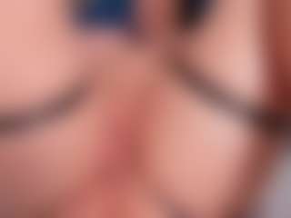 Live cam show with AlejaCute - Delicious on testsause.com