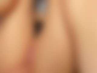 Live cam show with AlejaCute - Delicious on Mixed Magazine Live