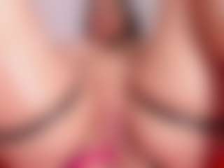 Live cam show with AlejaCute - Body Massage on 1on1-livenow