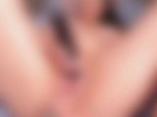 Live cam show with AlejaCute - Smoking on Camiplay Live
