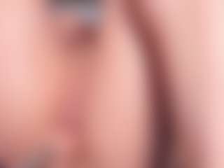 Live cam show with AlejaCute - Hairy Pussy Brown Hair on madthumbs