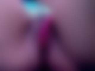 cherry-lov3's Live Sex Cam Show