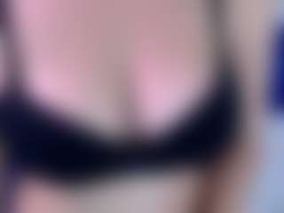 cherry-lov3's Live Sex Cam Show
