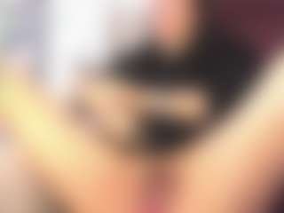 Rapunzelll's Live Sex Cam Show