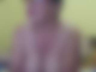 Live cam show with SandraCarina - Granny on Fit Hotties | moldova, republic of