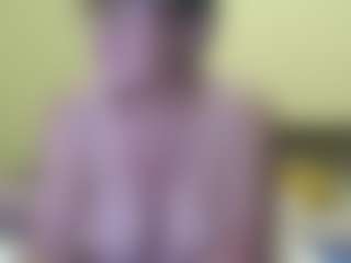 Live cam show with SandraCarina - Housewife on MyBangCams
