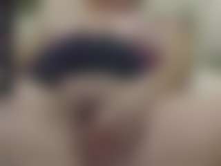 Live cam show with SandraCarina - Mature on TeamSkeetLive