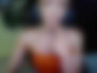 Live cam show with EmillyPlay - Green Eyes on fapnchat