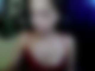 Live cam show with EmillyPlay - Green Eyes on Milfs Live