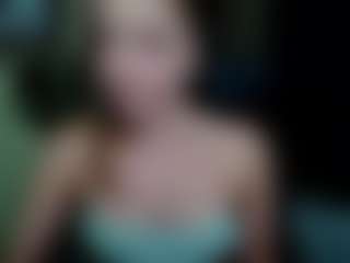 Show live cam dengan EmillyPlay - Role Play di Camsoda