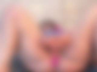 Live cam show with thaylanaa - Fingering MILF on madthumbs