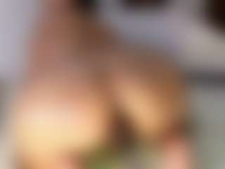 katia-3's Live Sex Cam Show