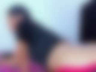 EmmaRogers's Live Sex Cam Show