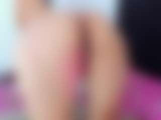 Live cam show with EmmaRogers - Asian Public on sexytreat.net