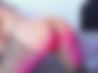 EmmaRogers's Live Sex Cam Show
