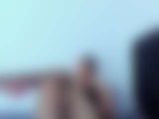Live cam show with EmmaRogers - Asian Public on Camsoda
