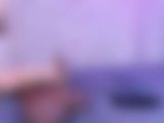 Live cam show with AntonelaLopez - Squats on xDating