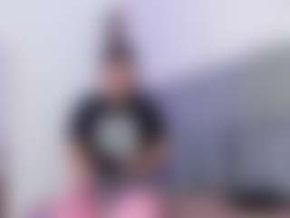 Performer in webcam MILF Sofi Perez in streaming live