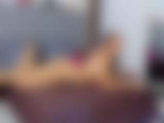 Live cam show with Sofi Perez - Oil on Camsoda