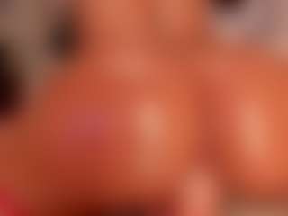 Luna Ruso's Live Sex Cam Show