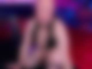Live cam show with Kittie Purry - Thong on realtime-chat
