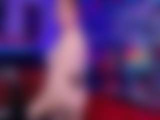 Live cam show with Kittie Purry - Muscle on SinfulBabes